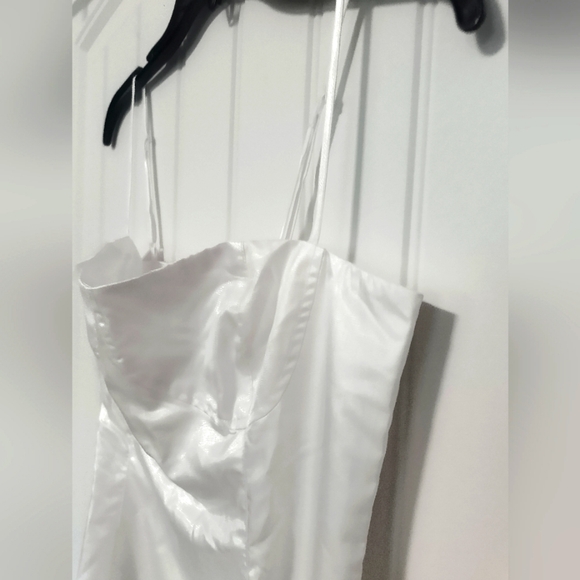 [5x$20] New Mini White Dress / Size 10 - Picture 2 of 7